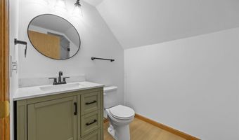 13294 212th Ave, Anamosa, IA 52205