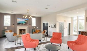 4061 S FOUR MILE RUN Dr 301, Arlington, VA 22204