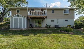 21 Sun Aire Dr, Arnold, MO 63010