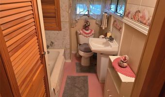 86 S MAIN St, Albion, PA 16401