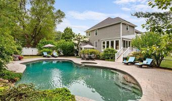 1 Preston Cir, Andover, MA 01810