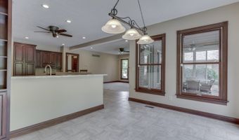 20 Forrests Edge Ct, Indianapolis, IN 46227