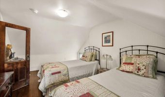 23 Commercial St, Belfast, ME 04915