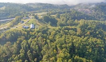 312 Poor Farm Rd, Beattyville, KY 41311