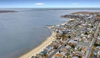 375 E BARNEGAT Ave, Bayville, NJ 08721
