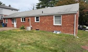 44 Valente Dr, Cranston, RI 02920