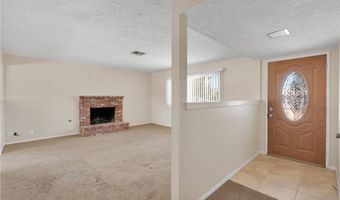 15530 Dakota Rd, Apple Valley, CA 92307