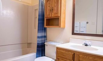 547- B KING St 17B, Basye, VA 22810