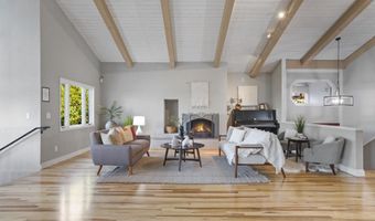 6829 Corintia St, Carlsbad, CA 92009