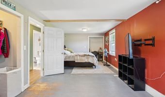 16 Murray St, Augusta, ME 04330