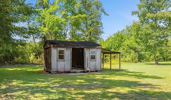 1330 E Hanrahan Rd, Ayden, NC 28513