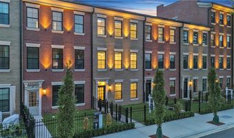 500 SW B St 3, Bentonville, AR 72712
