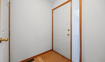 118 Ambleside Way, Amherst, OH 44001