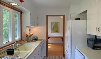 138 Cedar St, Brattleboro, VT 05301