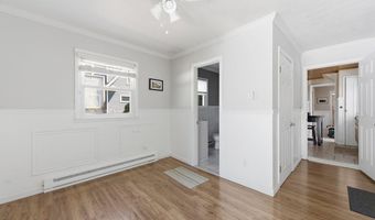11 Freeman Rd, Albany, NY 12208