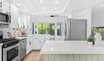 3305 Vivienda Cir, Carlsbad, CA 92009