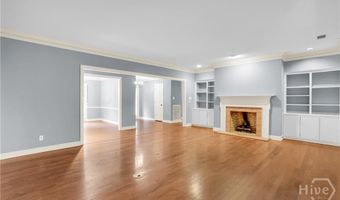 12 Majestic Oaks Cir, Savannah, GA 31406