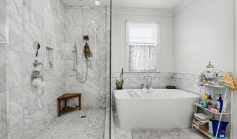110 State St, Bay St. Louis, MS 39520