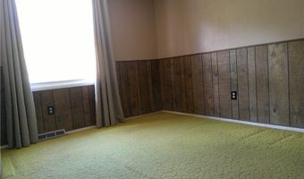 49 Paul Dr, Amherst, NY 14228