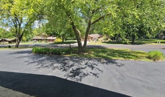 9616 Zimmer Dr, Algonquin, IL 60102
