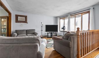 7 Laurel St, North Providence, RI 02911