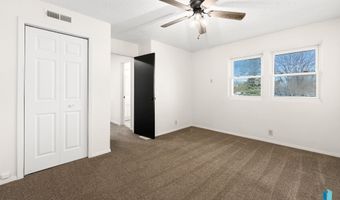 101 N Pipestone St 2, Brandon, SD 57005