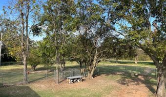 2452 S Carr Pen Rd, Atoka, OK 74525