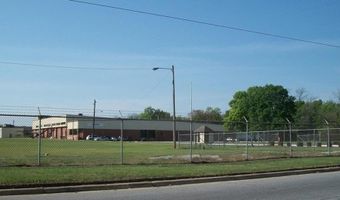 1020 Clark Ave, Albany, GA 31705
