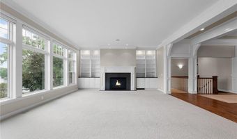 1505 Edgewater Ave, Arden Hills, MN 55112