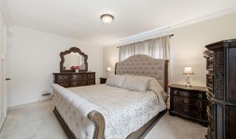 99 Oldfield Ave, Amityville, NY 11701