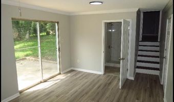 607 S Market St, Benton, AR 72019