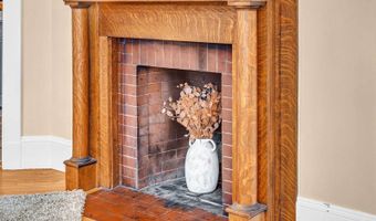 143 Maple St, Bangor, ME 04401