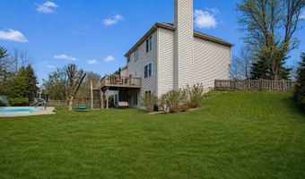 3 BLACKWOLF Ct, Algonquin, IL 60102