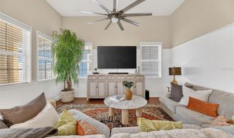 508 WINTERSIDE Dr, Apollo Beach, FL 33572