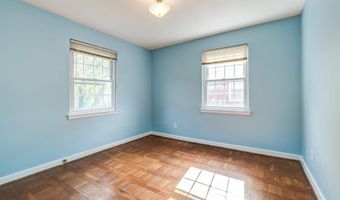 849 S GLEBE Rd, Arlington, VA 22204