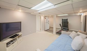 3085 N Foxridge Ct, Ann Arbor, MI 48105