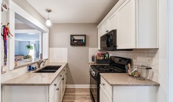 1135 Court St, Adel, IA 50003