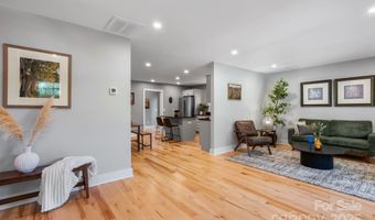 11 Upland Rd, Asheville, NC 28804