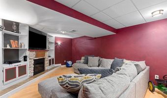 178 Spring Leigh Ct, Ballwin, MO 63011