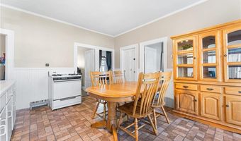 2 Chilton St, Bristol, RI 02809