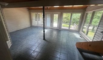 1014 Crawford Springs Rd, Beech Bluff, TN 38313
