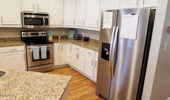 183 Mcdonnell Ave 304, Biloxi, MS 39531