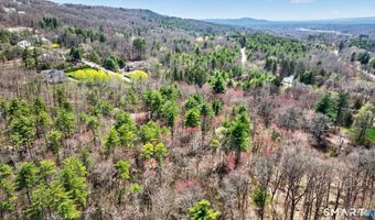20 Breezy Knl, Avon, CT 06001