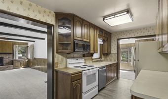 2618 E 17TH St, Cheyenne, WY 82001