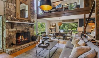 15 Elm Ct, Highlands, NC 28741
