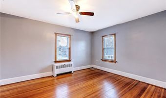 509 Middle Hwy, Barrington, RI 02806