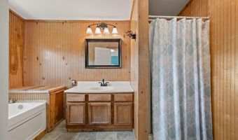 212 H And O Ln, Alvarado, TX 76009
