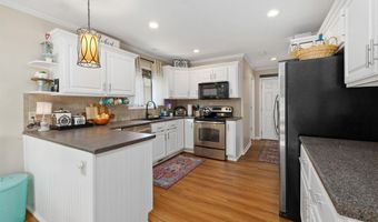 1306 Lori Lea St, Auburn, IN 46706
