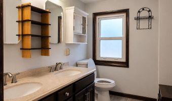 5030 BROAD Ave, Altoona, PA 16601