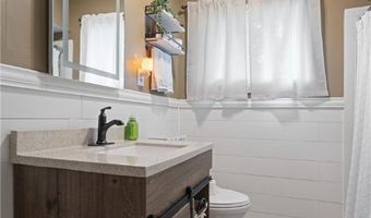 1475 Chatauqua Ct, Alliance, OH 44601